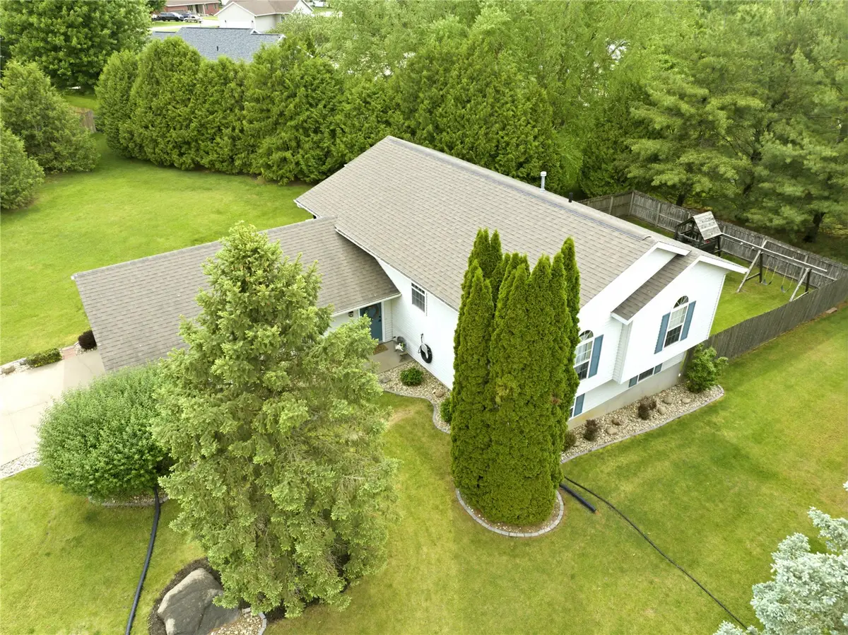 105 Richland Avenue, Urbana, IA 52345 - #1