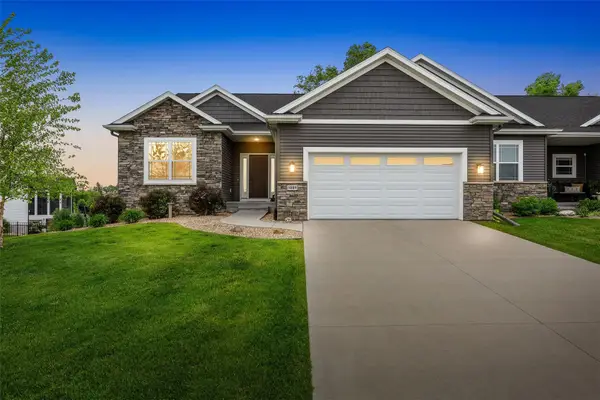 5889 Meadow Grass Circle Se, Cedar Rapids, IA 52403