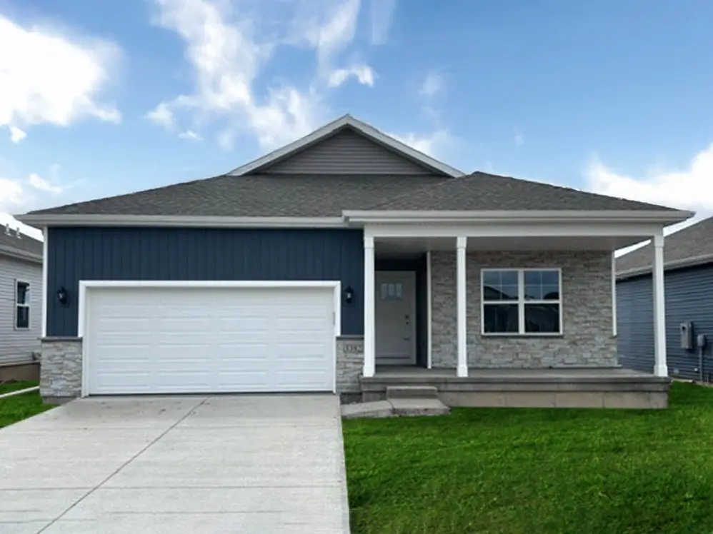 2766 Cecelia Drive, Hiawatha, IA 52233 - #1