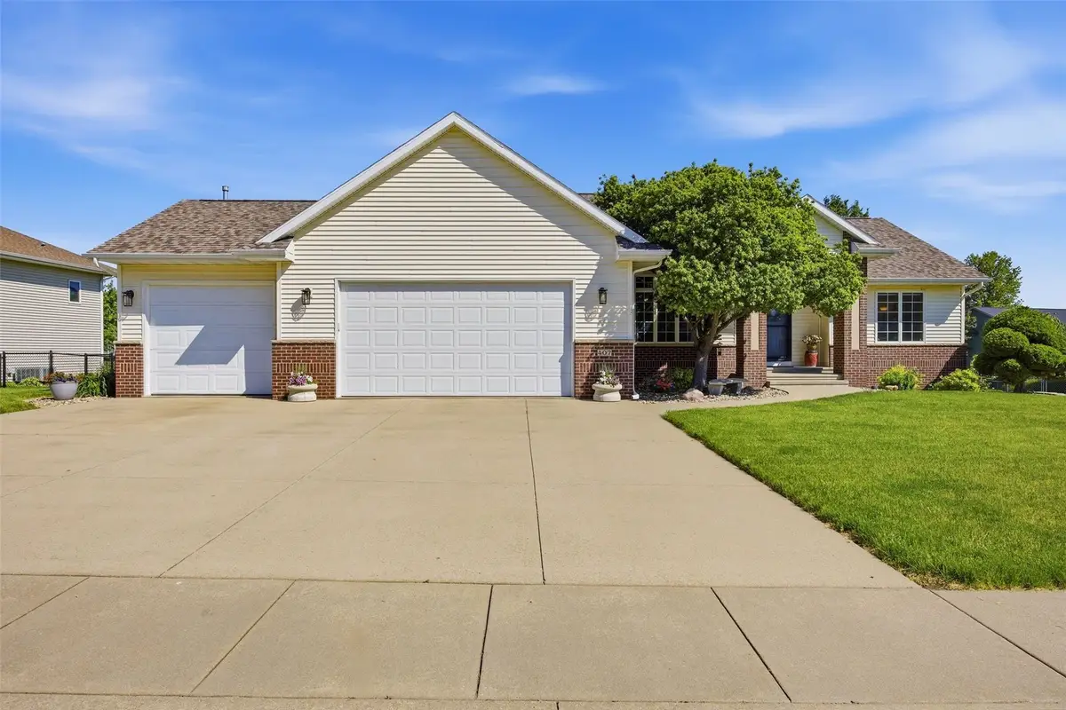 407 Wildflower Drive, Fairfax, IA 52228 - #1