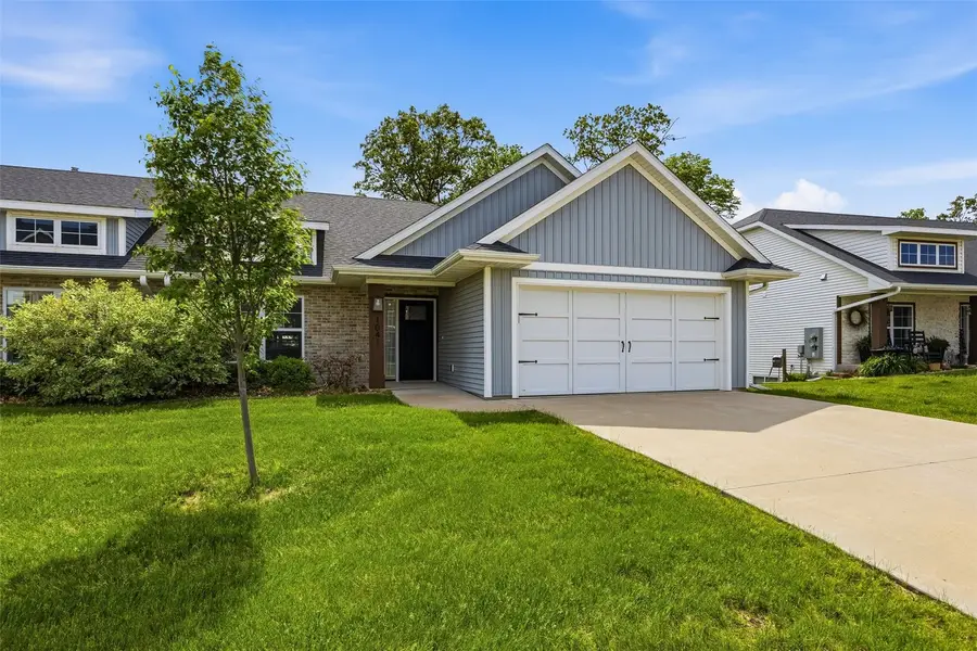 1041 Dubs Drive, Iowa City, IA 52246 - #2