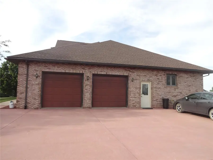 1122 Y Avenue, Amana, IA 52203 - #3