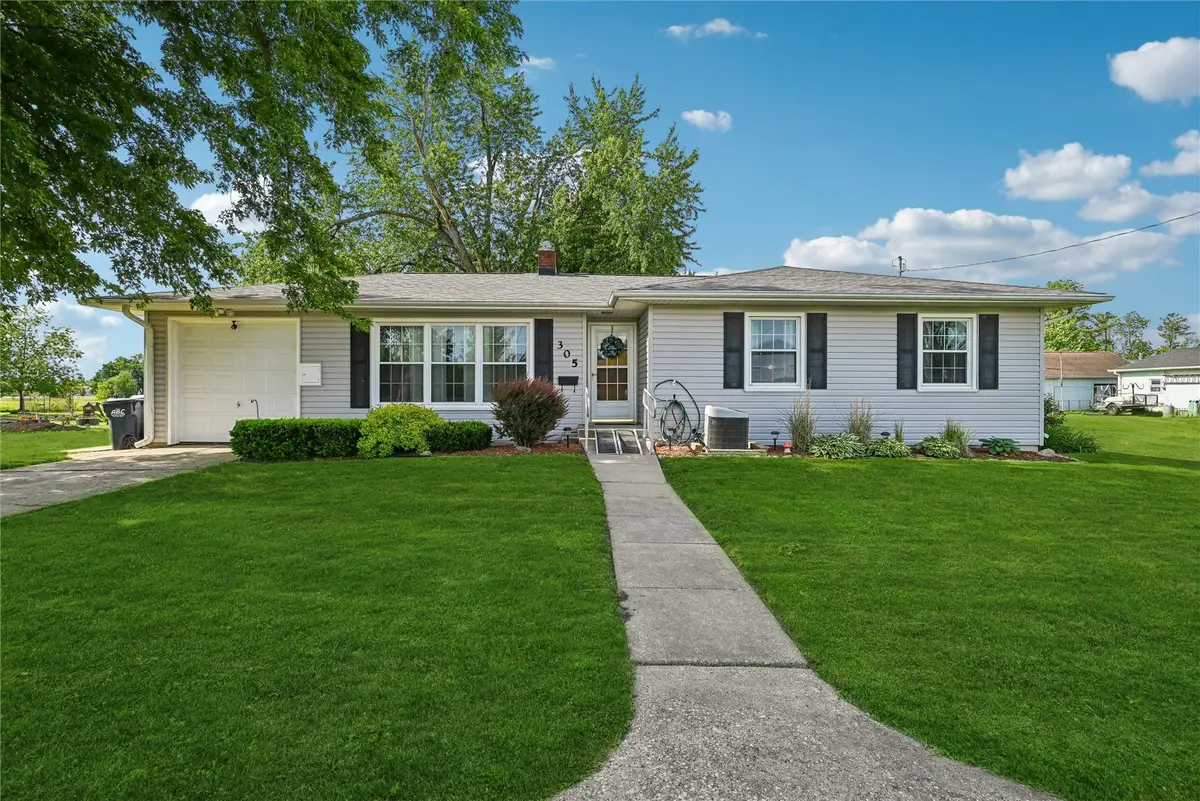 305 Main Street, Palo, IA 52324 - #1