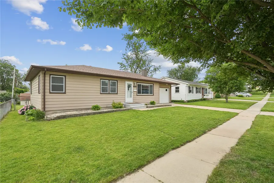 2713 Evelyn Drive Sw, Cedar Rapids, IA 52404 - #2