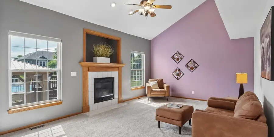 105 17th Avenue Court, Hiawatha, IA 52233 - #3