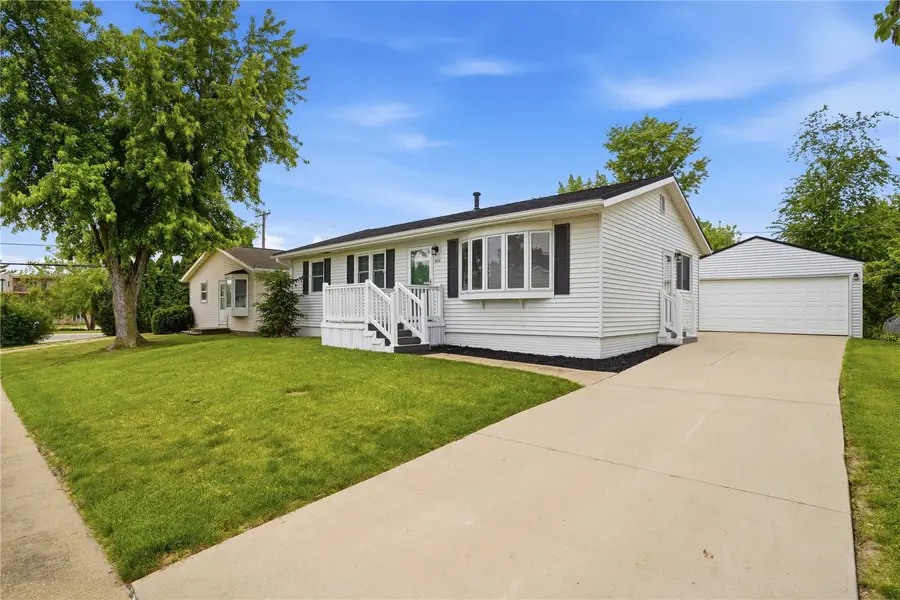 806 29th St Nw, Cedar Rapids, IA 52405 - #2