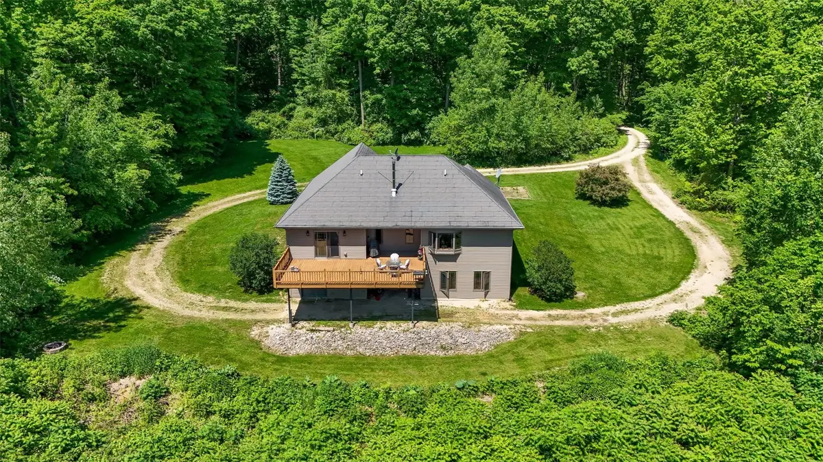 37754 390th Street, Guttenberg, IA 52052 - #1