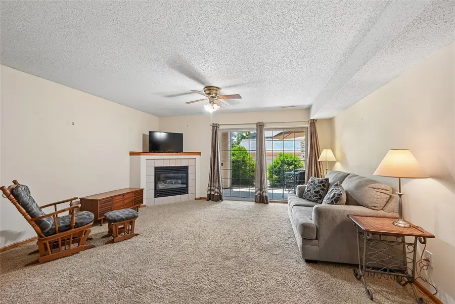 3010 Wilson Ave Sw #2, Cedar Rapids, IA 52404 - #2