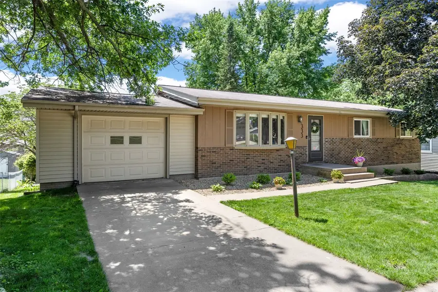 333 E 6th Street, Solon, IA 52333 - #2