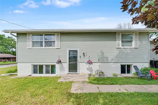 300 Holt Street, Anamosa, IA 52205