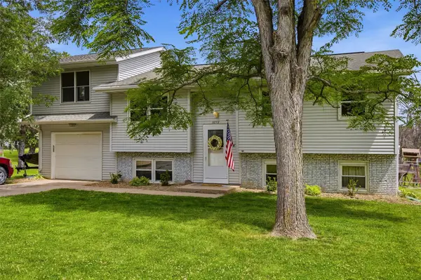 3272 Coral Ave Ne, Solon, IA 52333