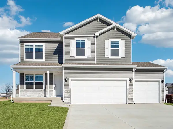 2873 Prairielight Drive, Hiawatha, IA 52233