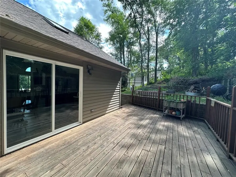 3200 Timber Valley Court Ne, Cedar Rapids, IA 52402 - #3