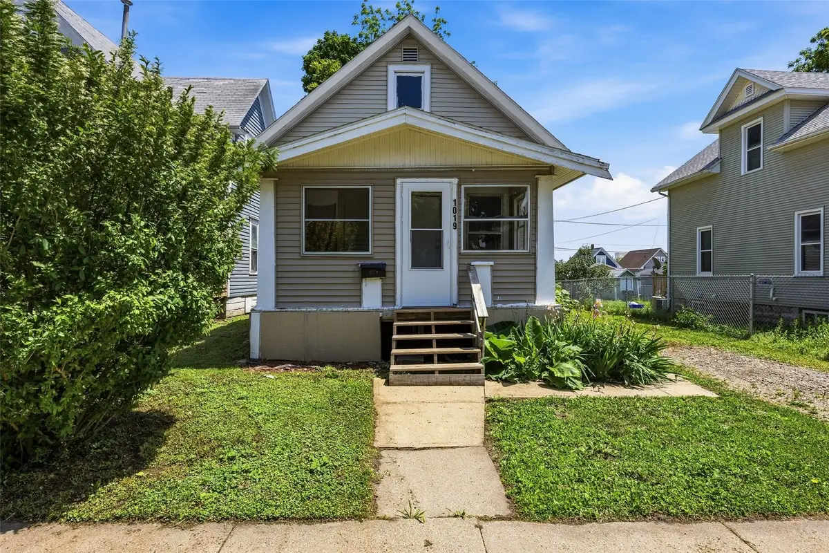 1019 10 Street Sw, Cedar Rapids, IA 52404 - #1