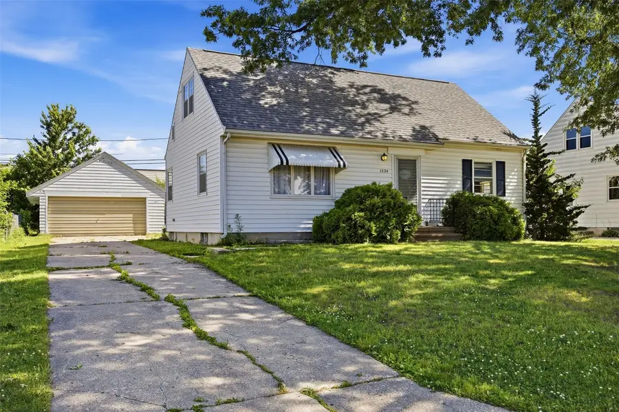 1524 48th Street Ne, Cedar Rapids, IA 52402 - #2