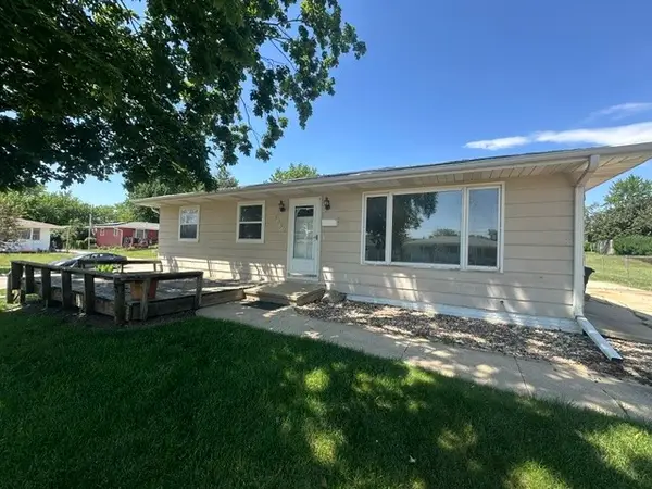 1640 Daleview Drive, Marion, IA 52302
