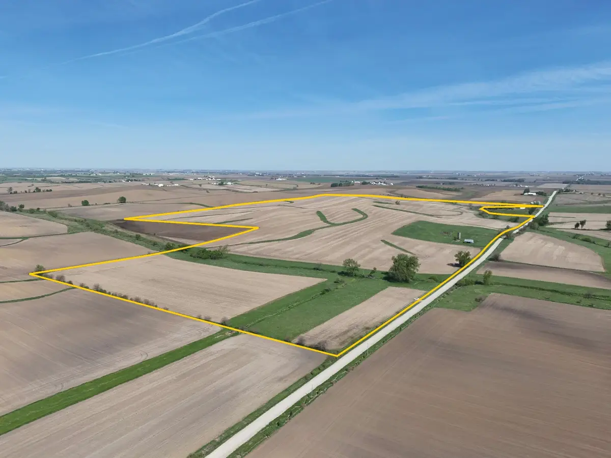 P Ave. & Benton-iowa Rd., Marengo, IA 52301 - #1