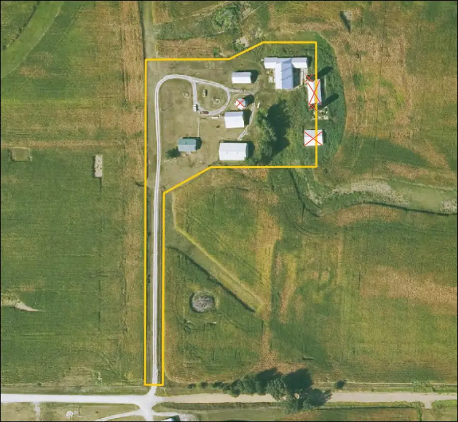 2395 Benton-iowa Rd., Marengo, IA 52301 - #3
