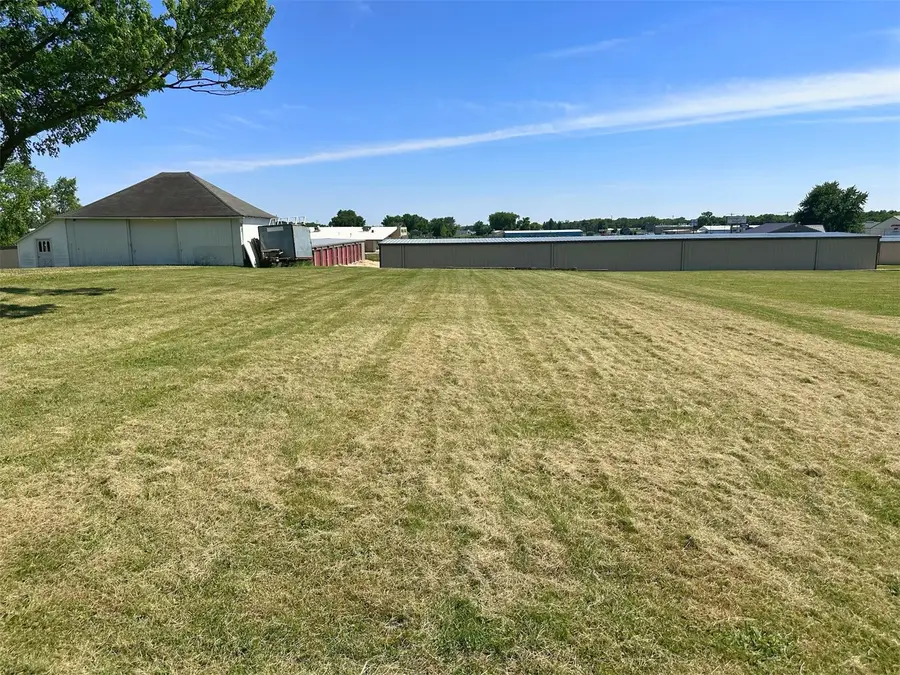 110 12th Street Se, Oelwein, IA 50662 - #2