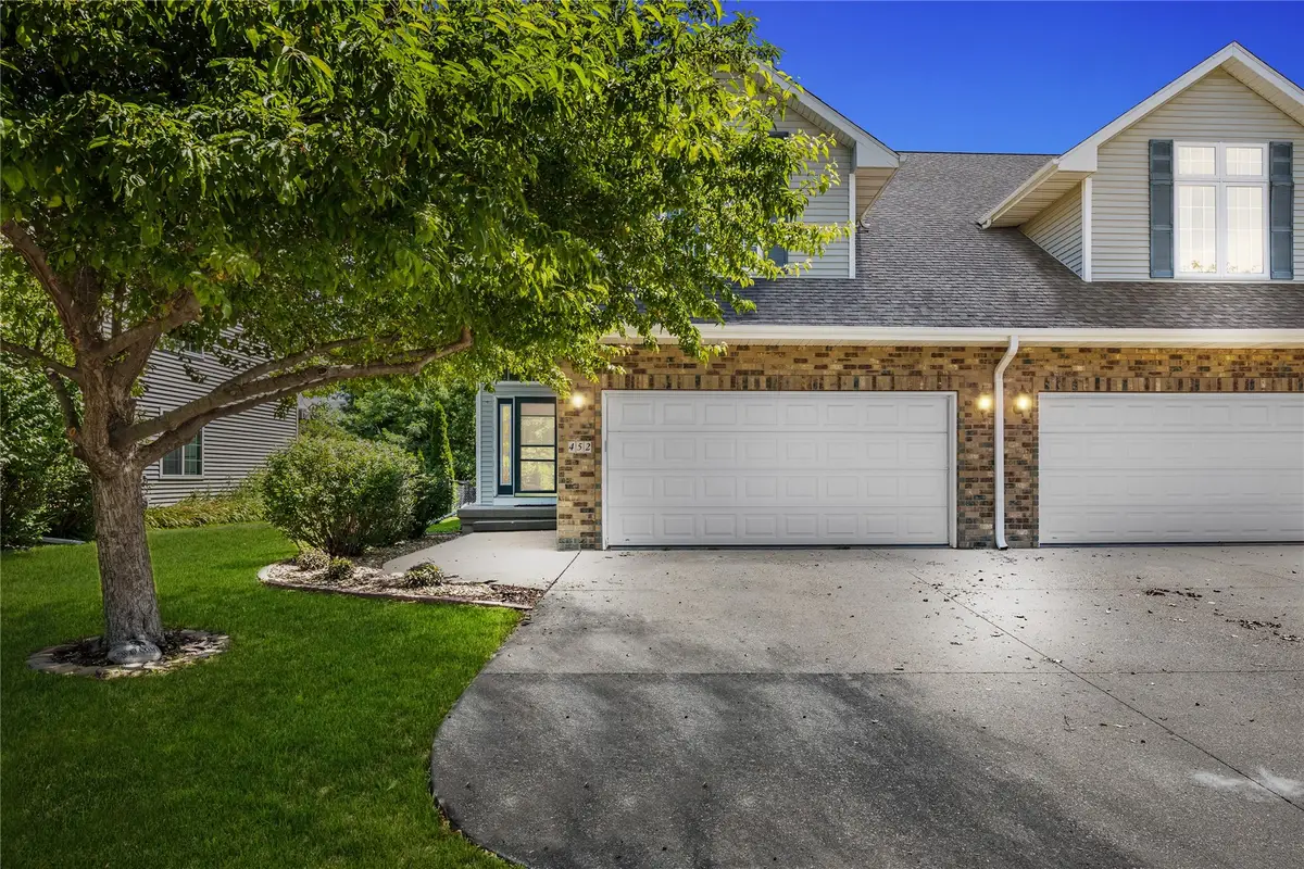 452 N Mckenzie Lane, North Liberty, IA 52317 - #1