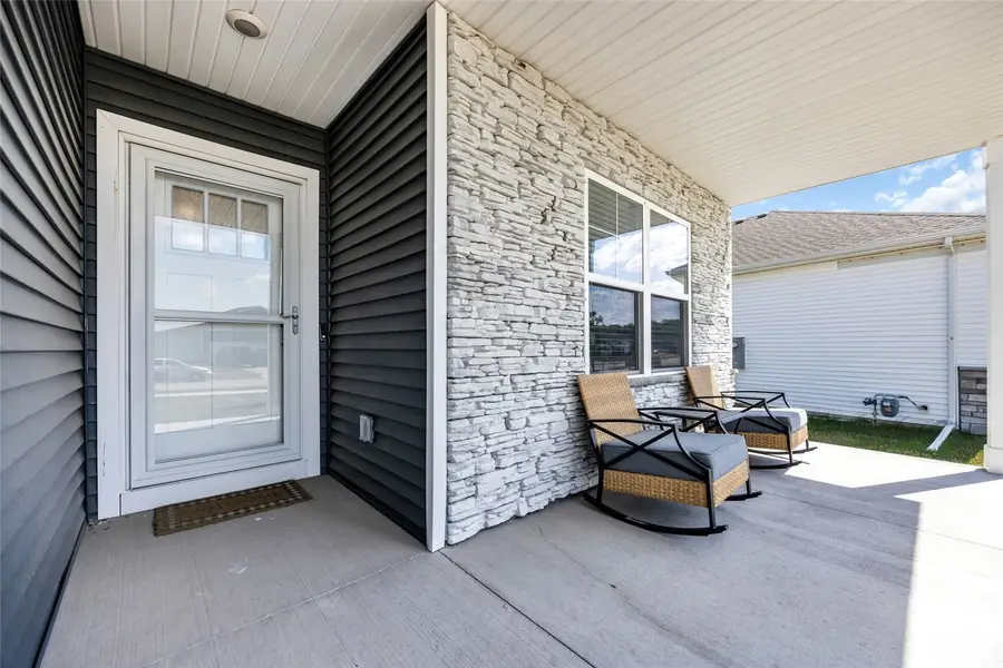 3325 Craven Drive, Coralville, IA 52241 - #3