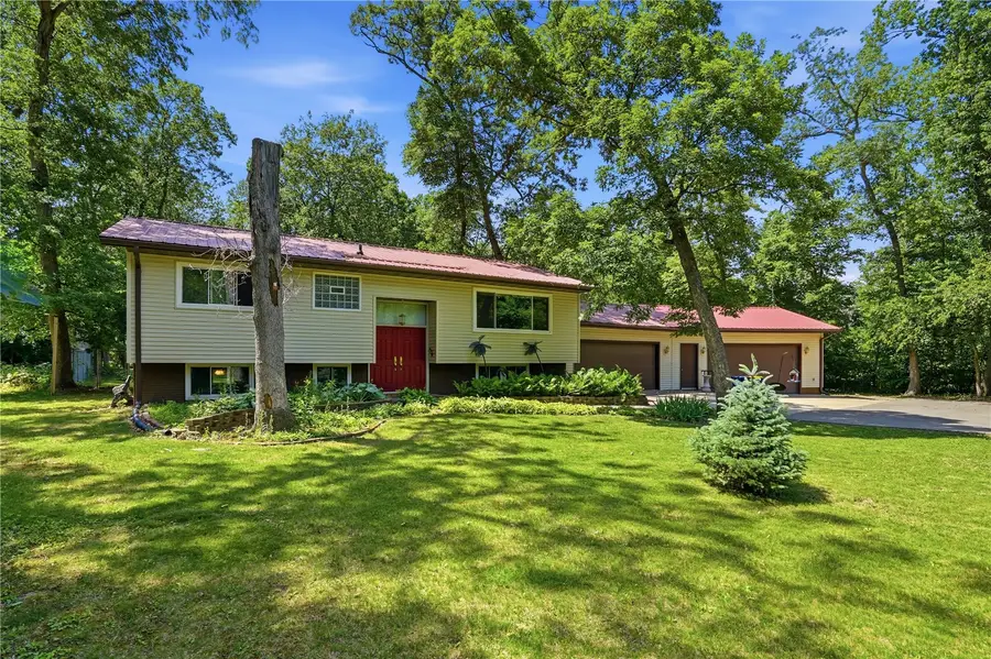 1145 Vogt Street, Robins, IA 52325 - #2