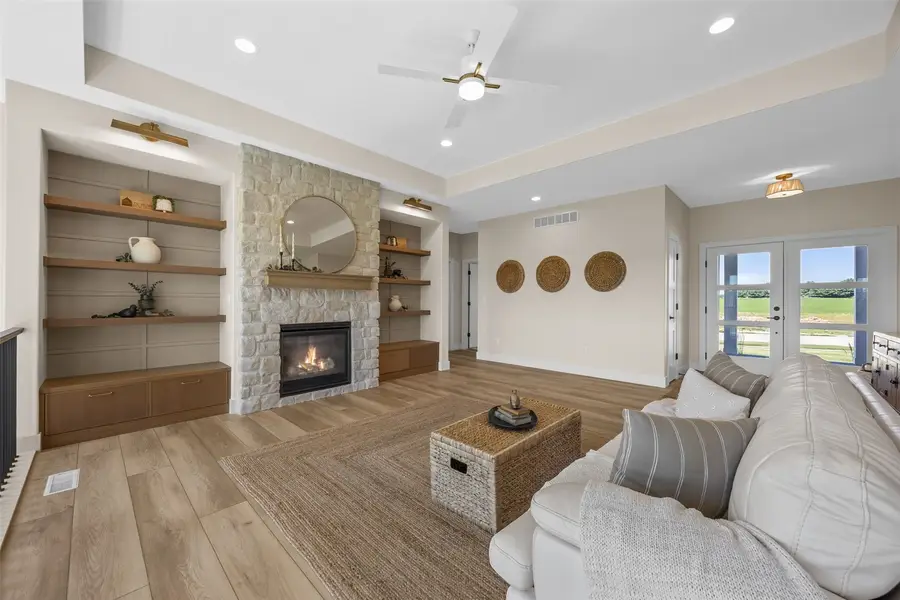5501 Silver Ridge Rd, Marion, IA 52302 - #3