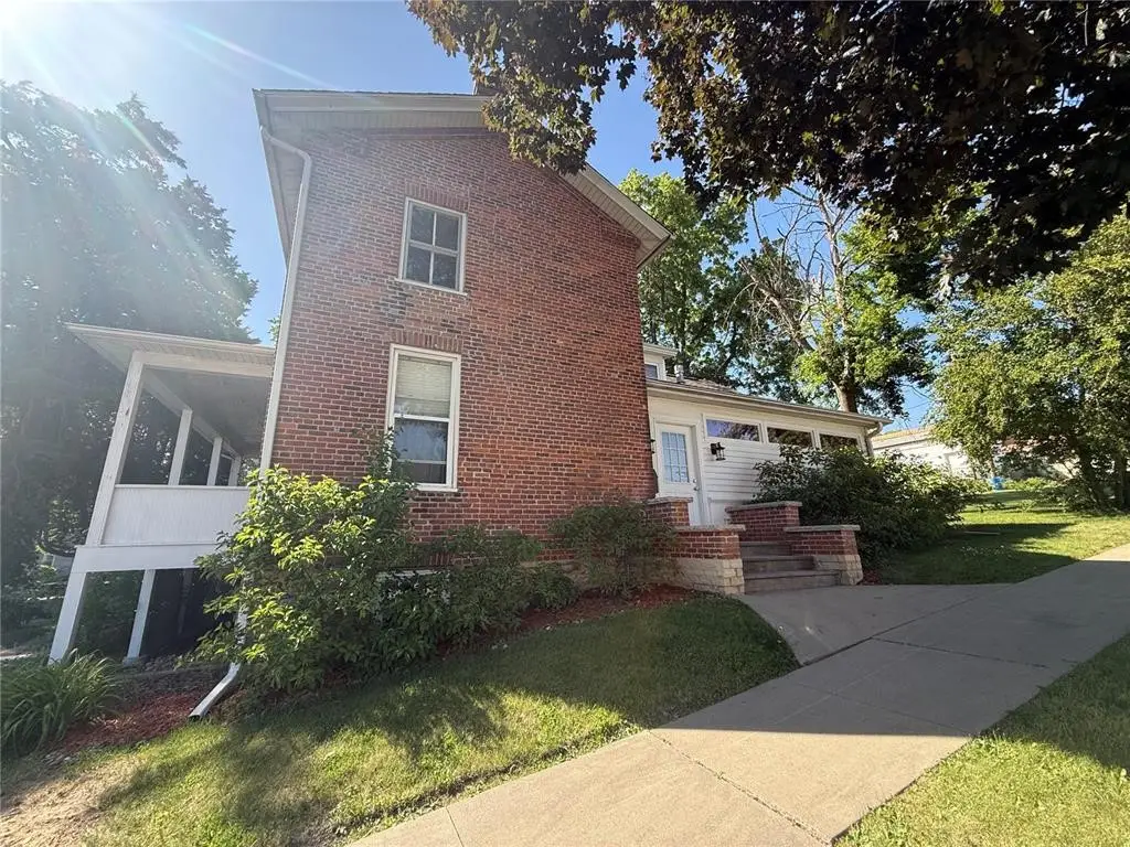123 2nd Ave Sw, Mount Vernon, IA 52314 - #1