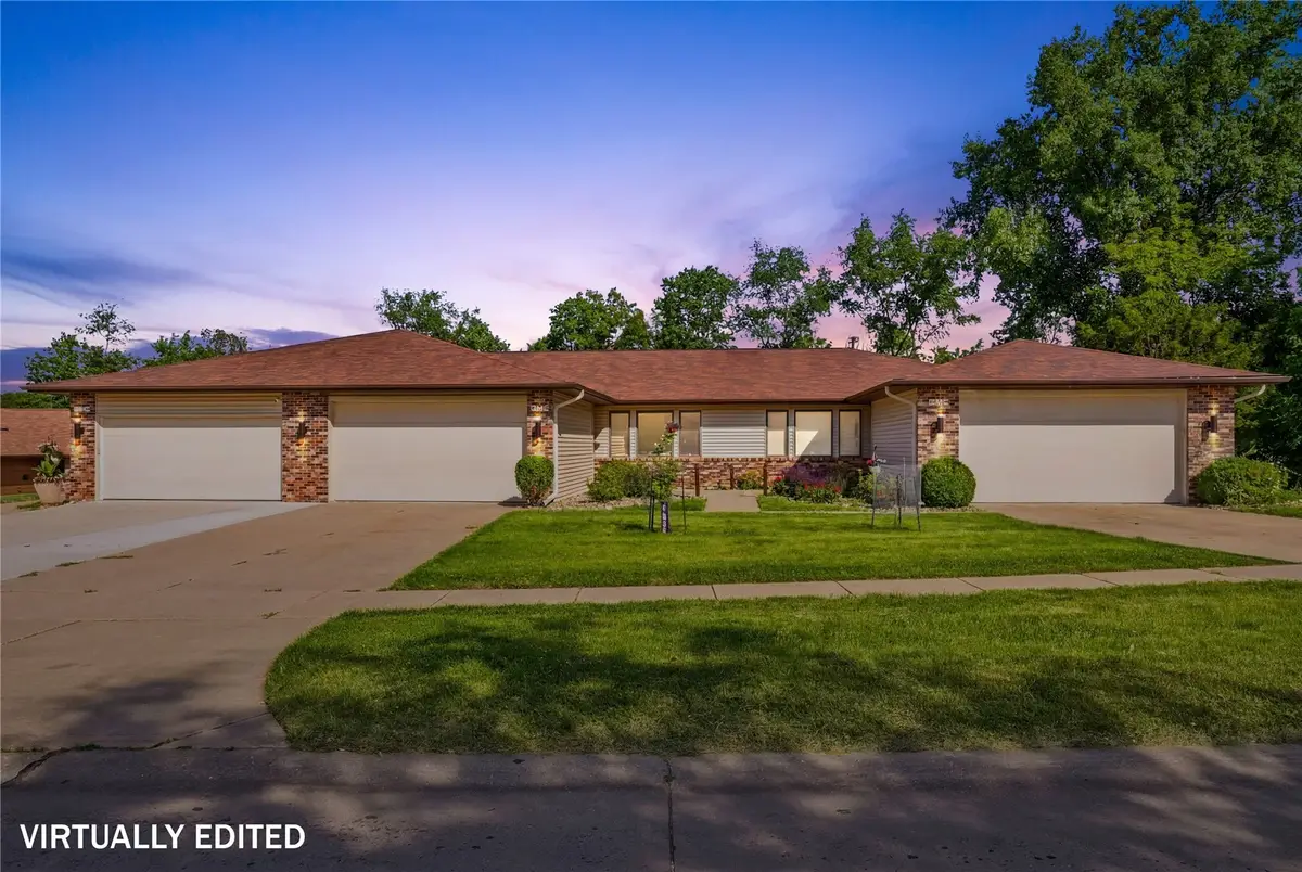 1585 Matterhorn Drive Ne, Cedar Rapids, IA 52402 - #1