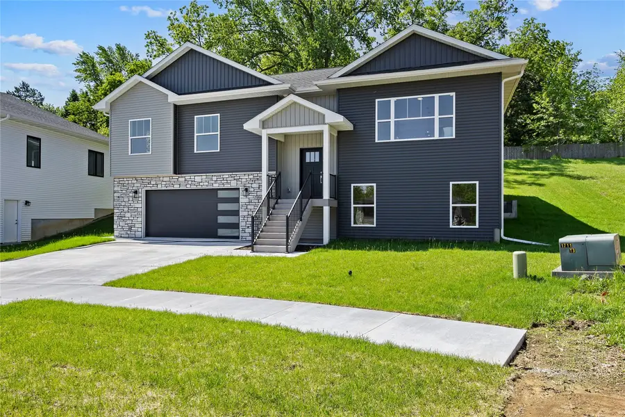 706 Silver Lane, Iowa City, IA 52245 - #2