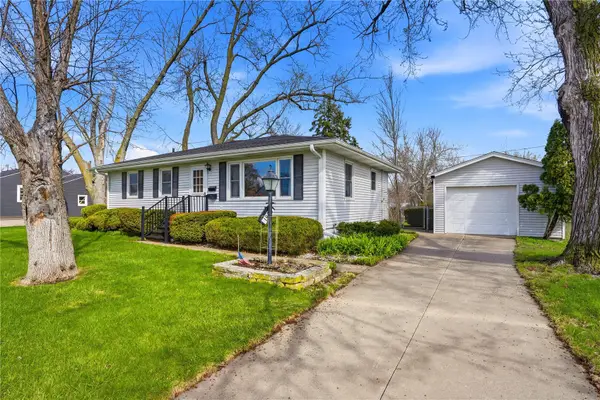 1920 Burch Ave Nw, Cedar Rapids, IA 52405