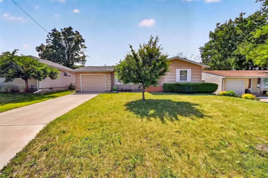 3105 Kenridge Terrace Ne, Cedar Rapids, IA 52402 - #2
