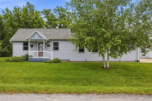 446 Milwaukee Street, Parnell, IA 52325