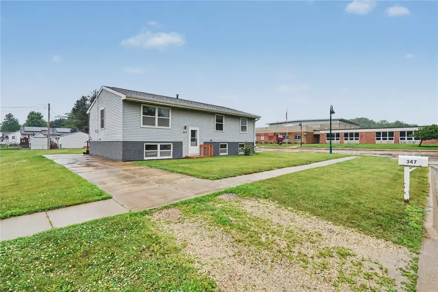 347 3rd St N, Central City, IA 52214 - #2