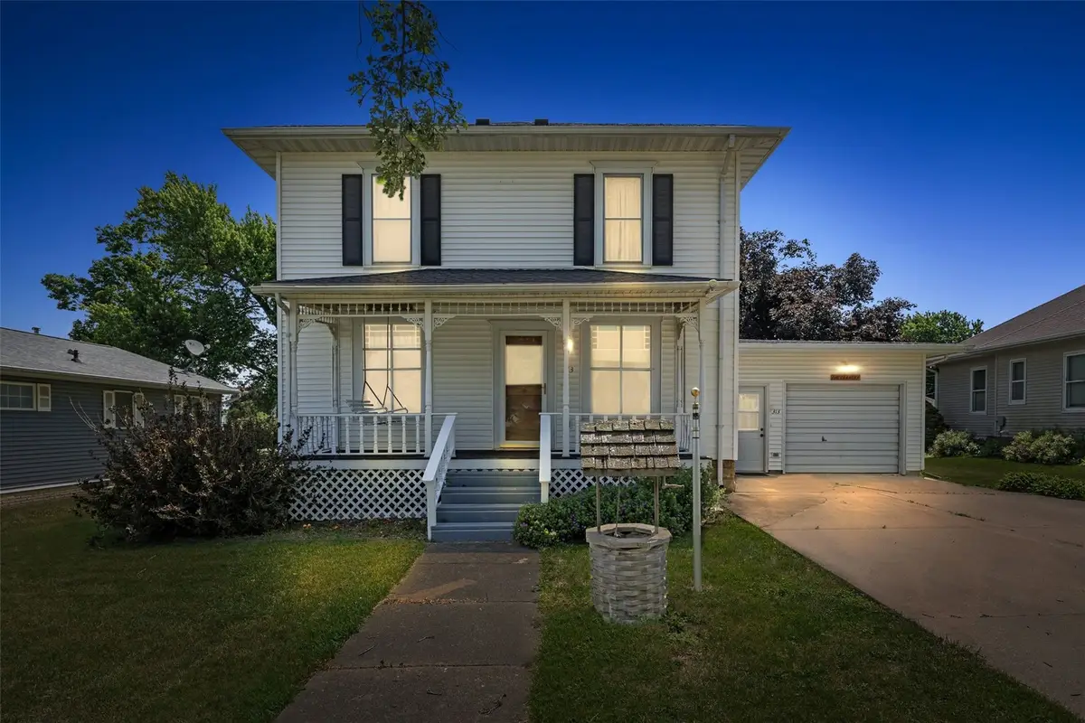 313 3rd Avenue, Clarence, IA 52216 - #1