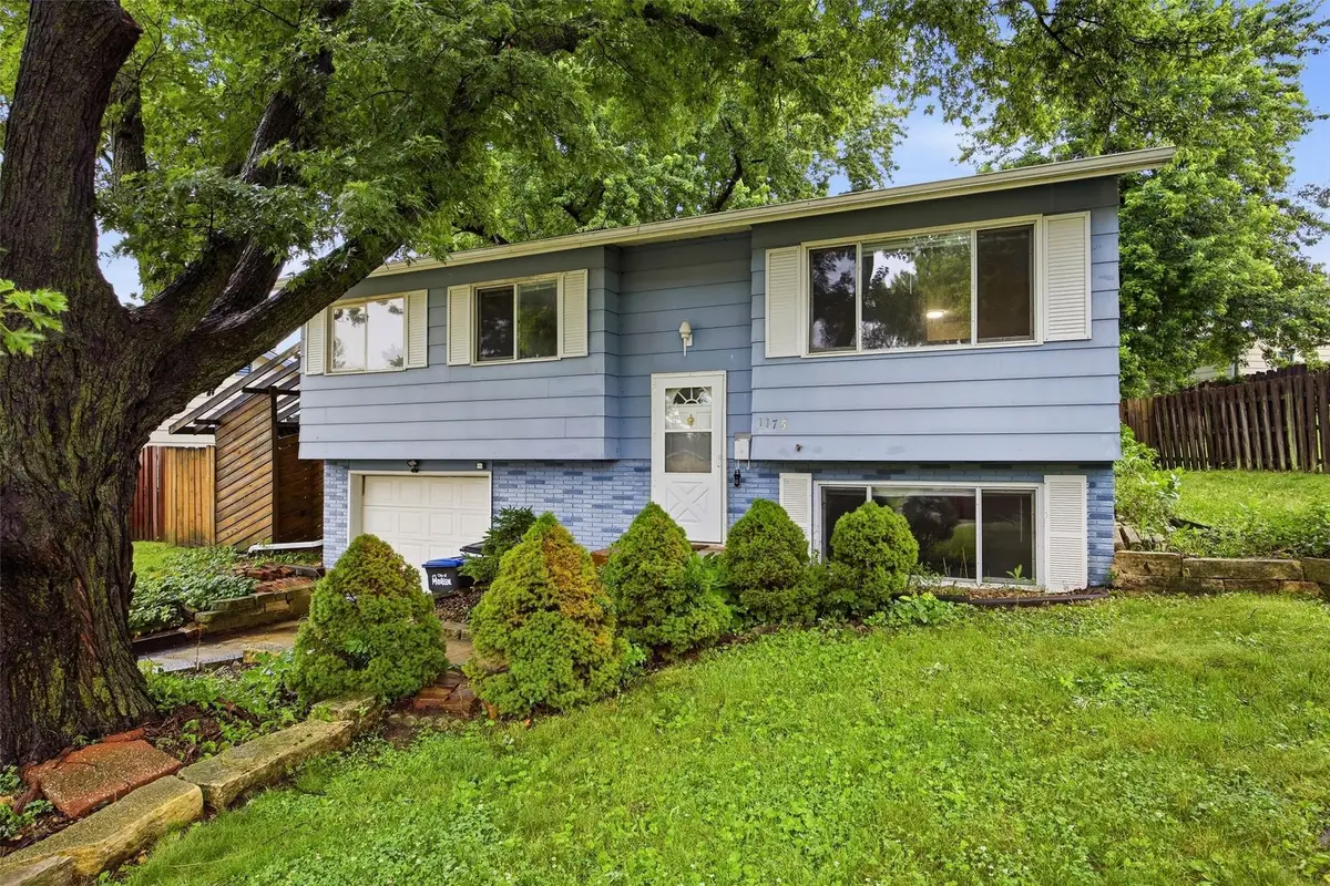 1175 Lindale Drive, Marion, IA 52302 - #1