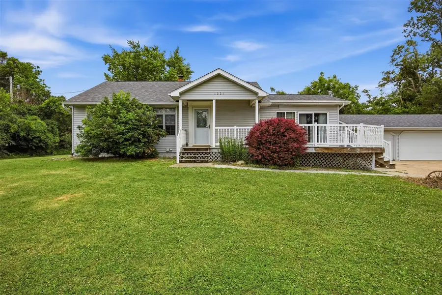 5221 Old Ely Road Sw, Cedar Rapids, IA 52404 - #3