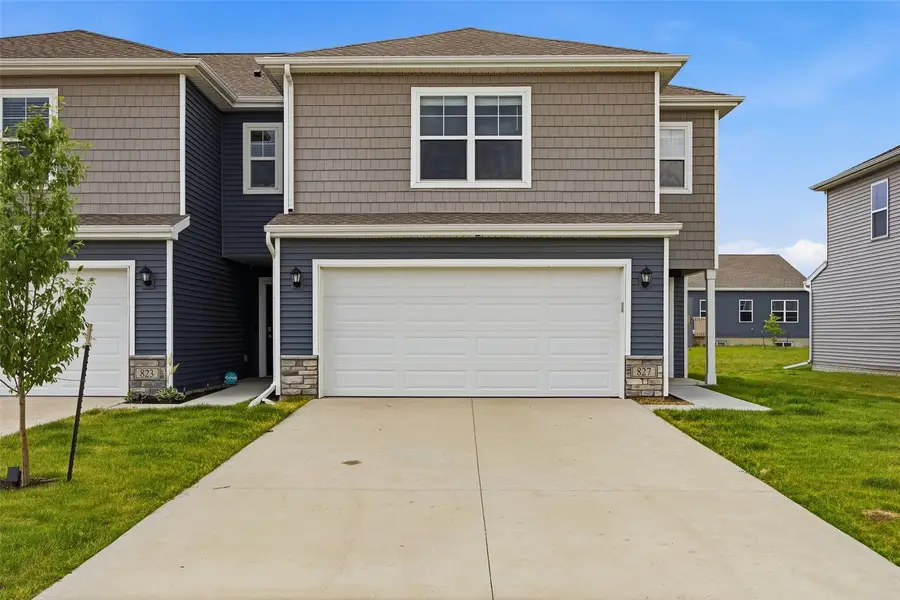 827 Oak Dr, Palo, IA 52324 - #2