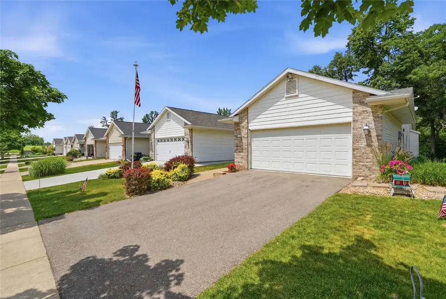 1722 Meiers Ct Nw, Cedar Rapids, IA 52405 - #2