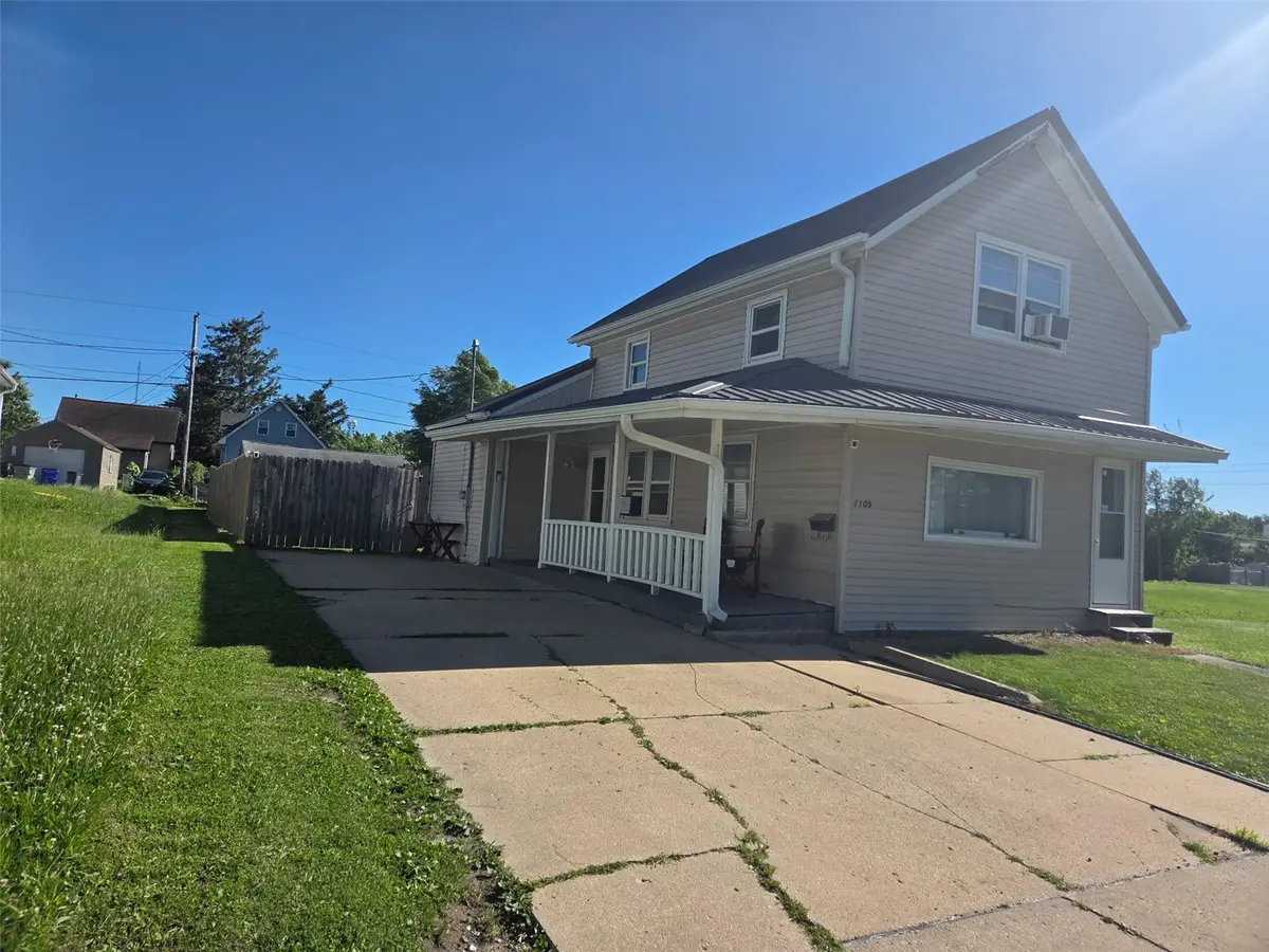 1109 14th Avenue Sw, Cedar Rapids, IA 52404 - #1