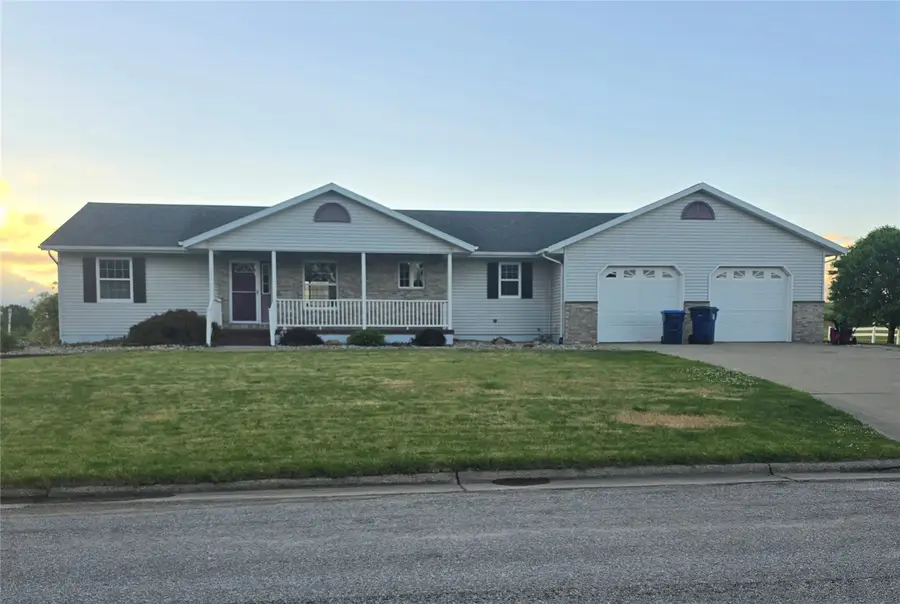 211 Eisenhower Drive, Wyoming, IA 52362 - #2