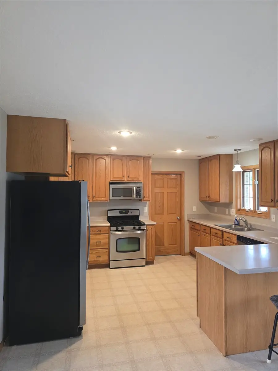211 Eisenhower Drive, Wyoming, IA 52362 - #3