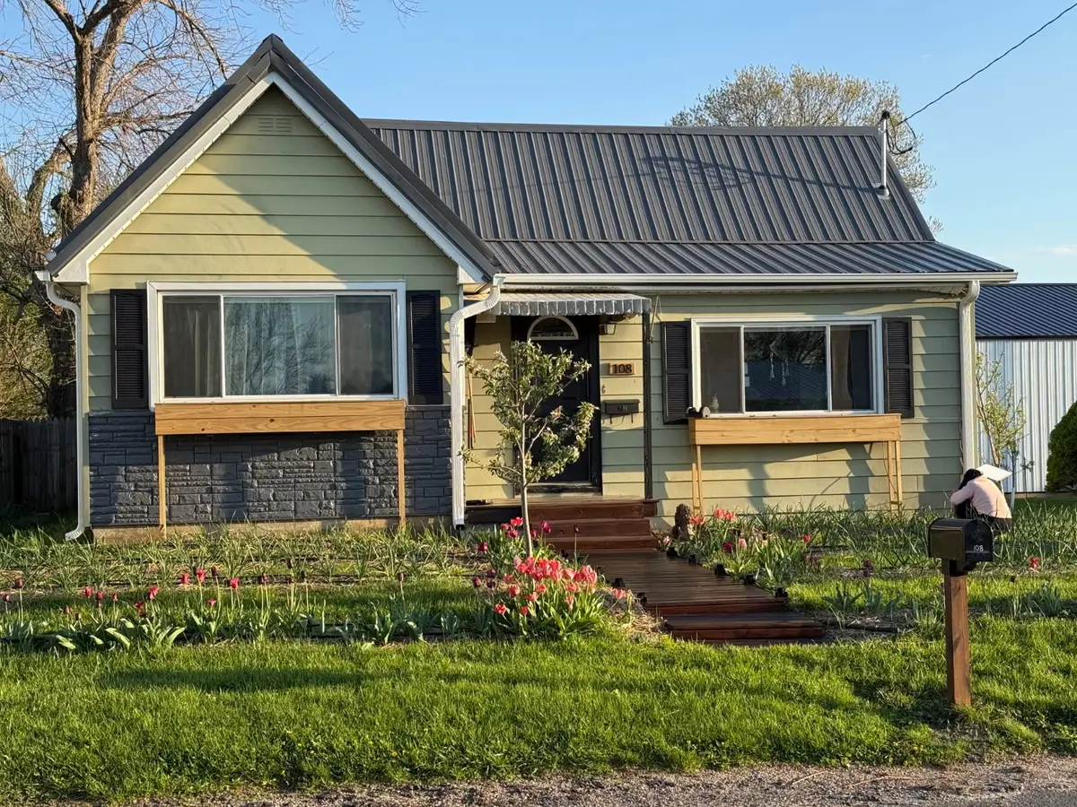 108 E Main Street, Prairieburg, IA 52219 - #1