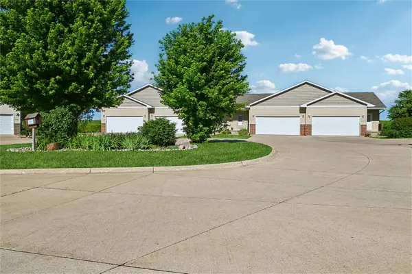 3824 Lakeview Drive Sw, Cedar Rapids, IA 52404