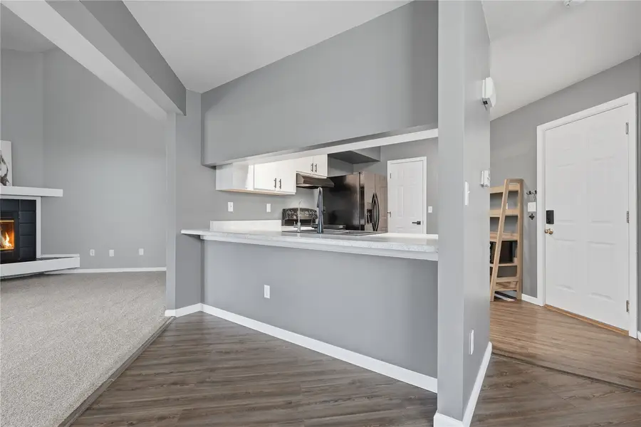 992 22nd Ave, Coralville, IA 52241 - #2