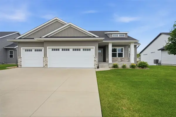 1735 Cottage Ridge Drive, Marion, IA 52302