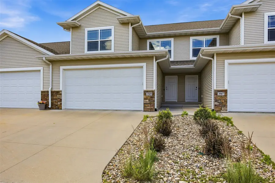 3509 Pioneer Avenue Se, Cedar Rapids, IA 52403 - #2