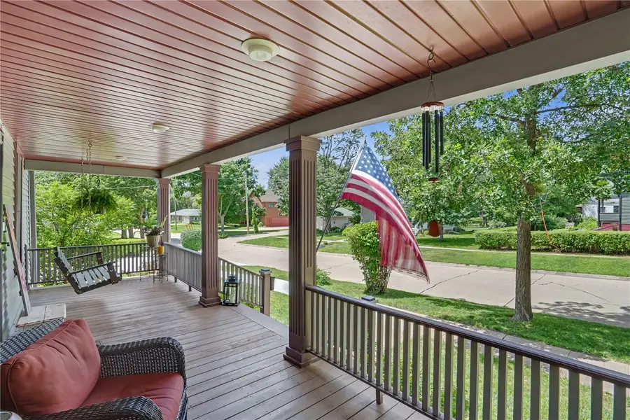 402 3rd Ave Sw, Mount Vernon, IA 52314 - #3