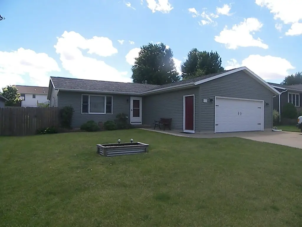 2325 Addalynn Drive, Marion, IA 52302 - #1