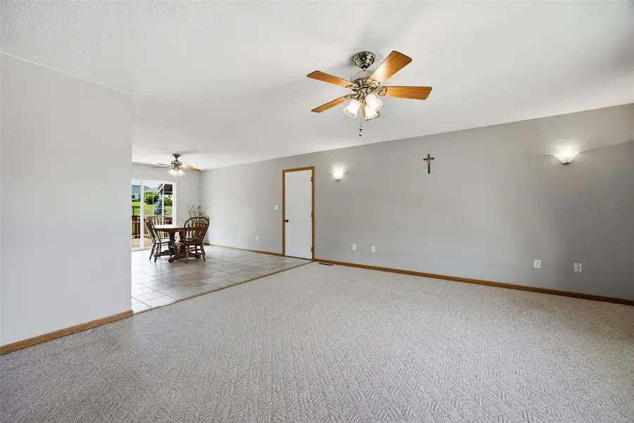 505 5th Street E, Newhall, IA 52315 - #3